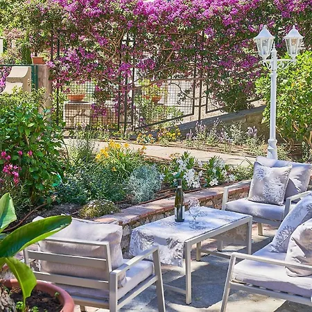 To Be Sea View 3* קאפרי