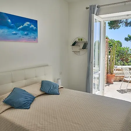 לינה וארוחת בוקר To Be Sea View