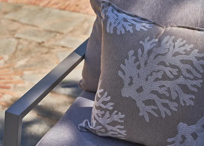 לינה וארוחת בוקר To Be Sea View קאפרי