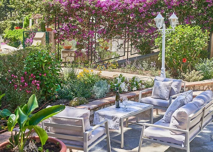 To Be Sea View 3* קאפרי