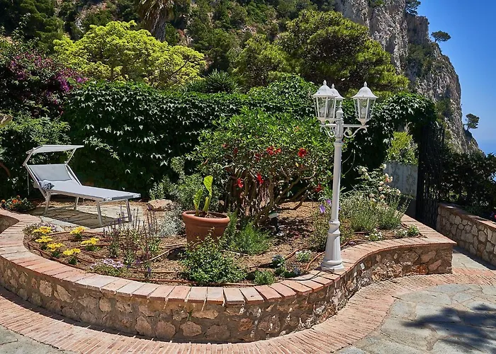 Bed & Breakfast To Be Sea View 3*